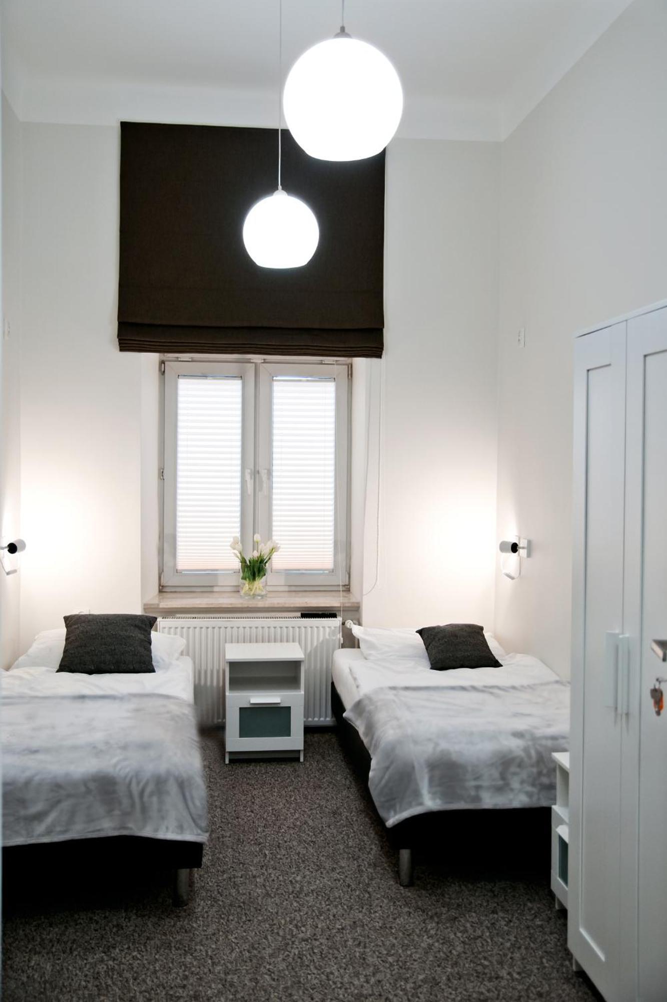 Rodmos Hostel Люблин Экстерьер фото